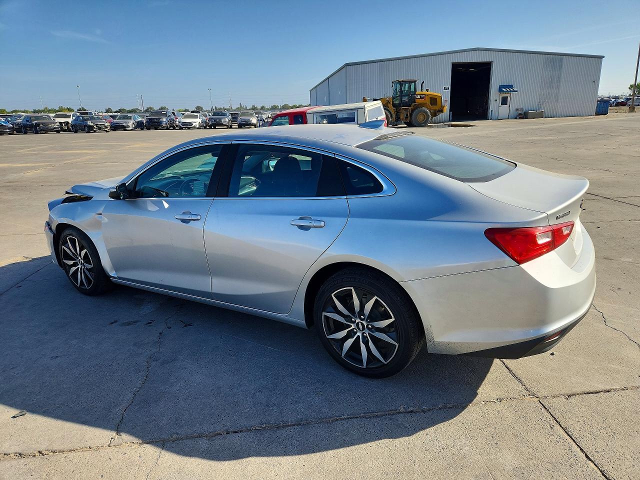 2018 Chevrolet Malibu Lt - Image 2