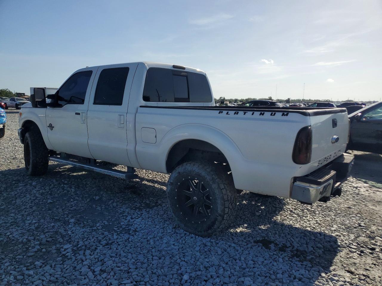 2016 Ford F250 Super Duty - Фото 2