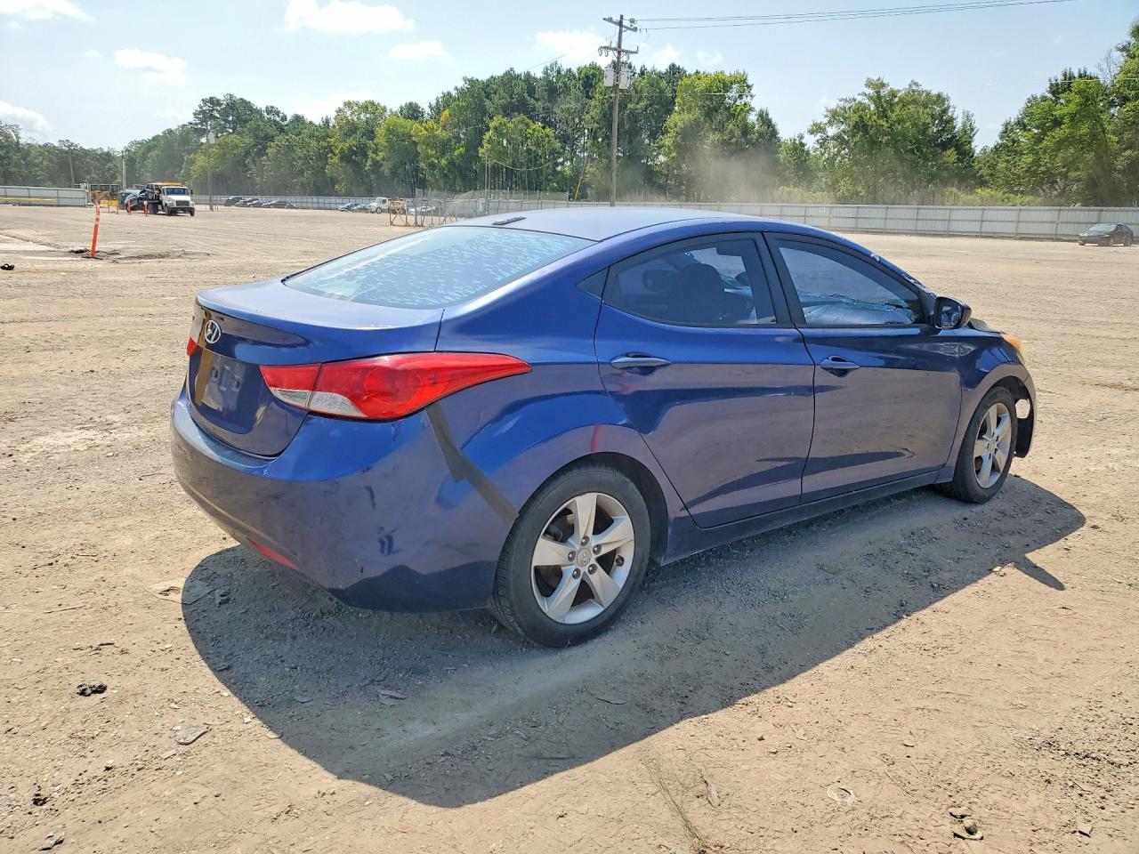 2013 Hyundai Elantra Gls - Image 3