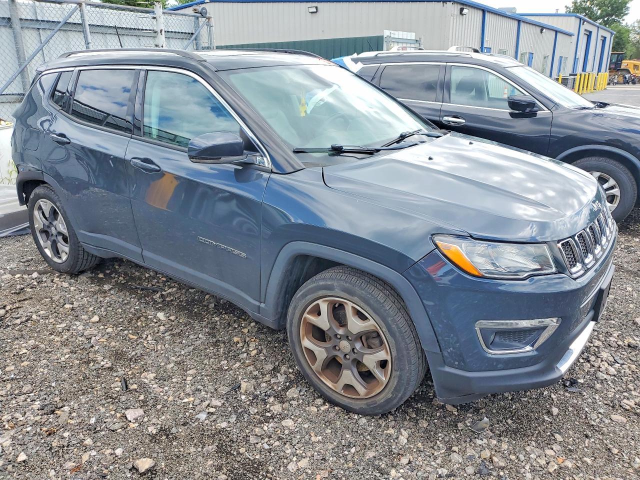 2018 Jeep Compass Limited - Image 4