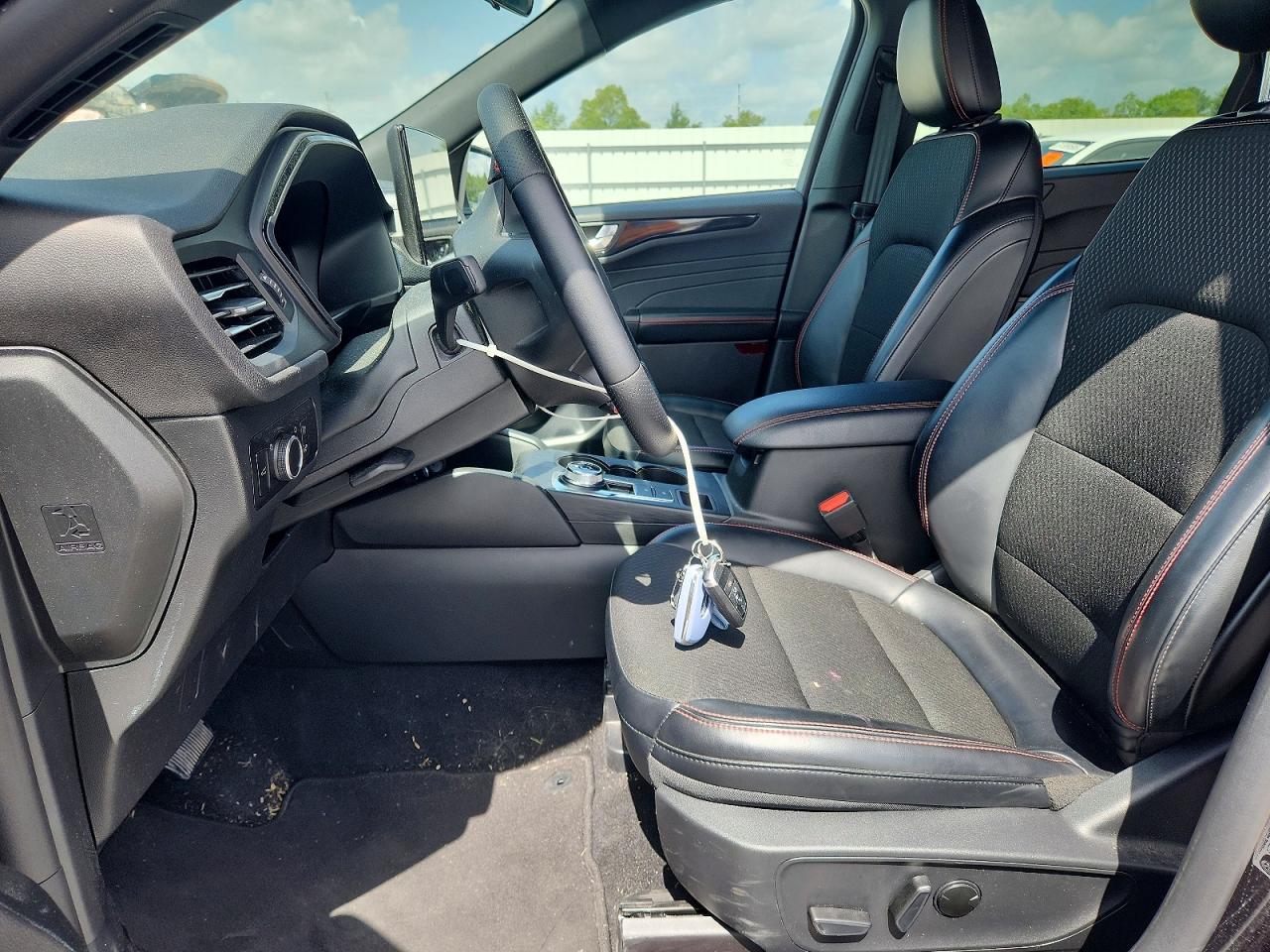 2025 Ford Escape St Line - Фото 7
