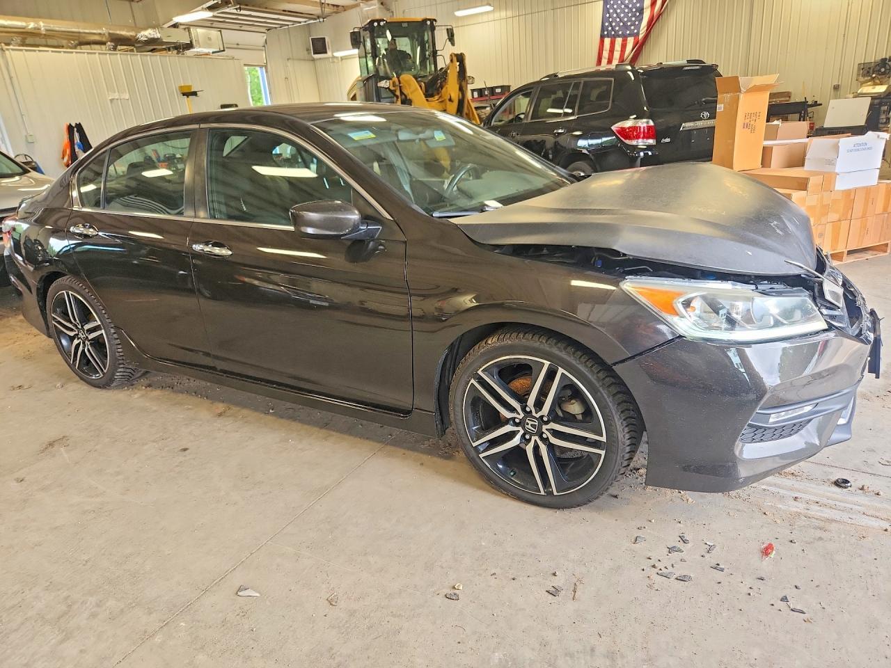 2017 Honda Accord Sport - Image 4
