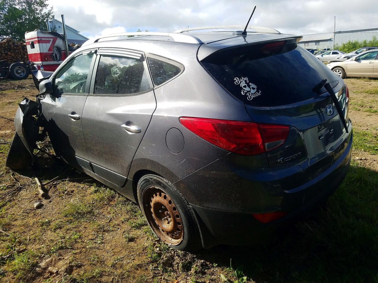 2015 Hyundai Tucson - Image 2