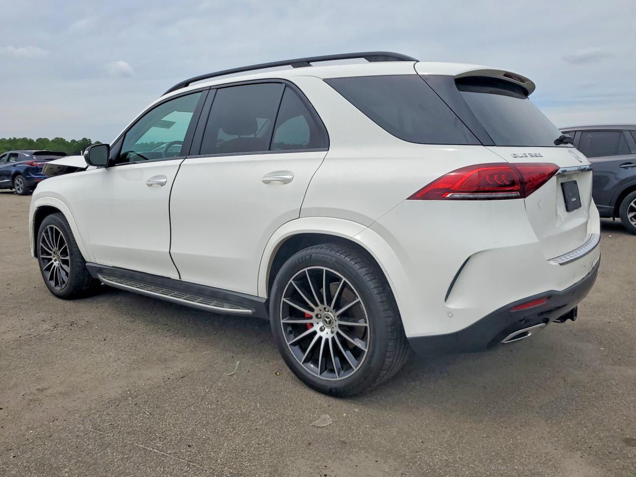 2020 Mercedes-Benz Gle 350 4Matic - Фото 2