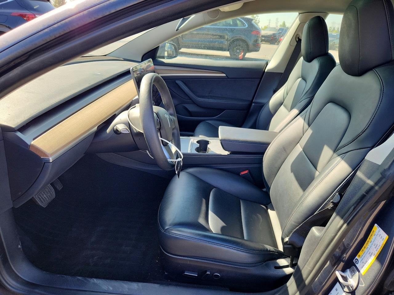 2022 Tesla Model 3 - Фото 7