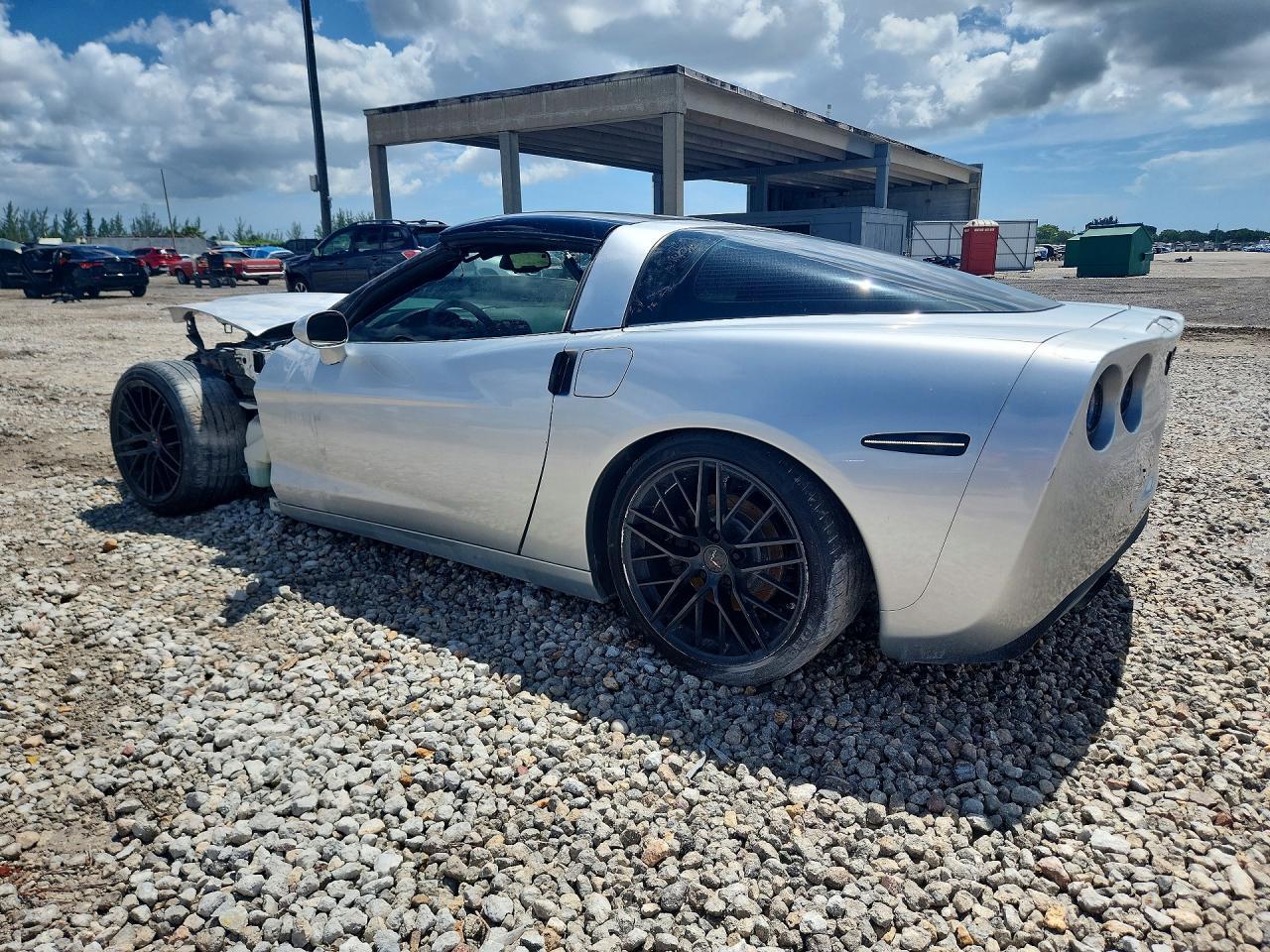 2013 Chevrolet Corvette - Image 2