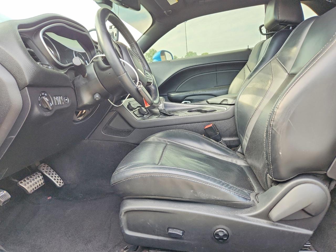 2015 Dodge Challenger Sxt Plus - Image 7