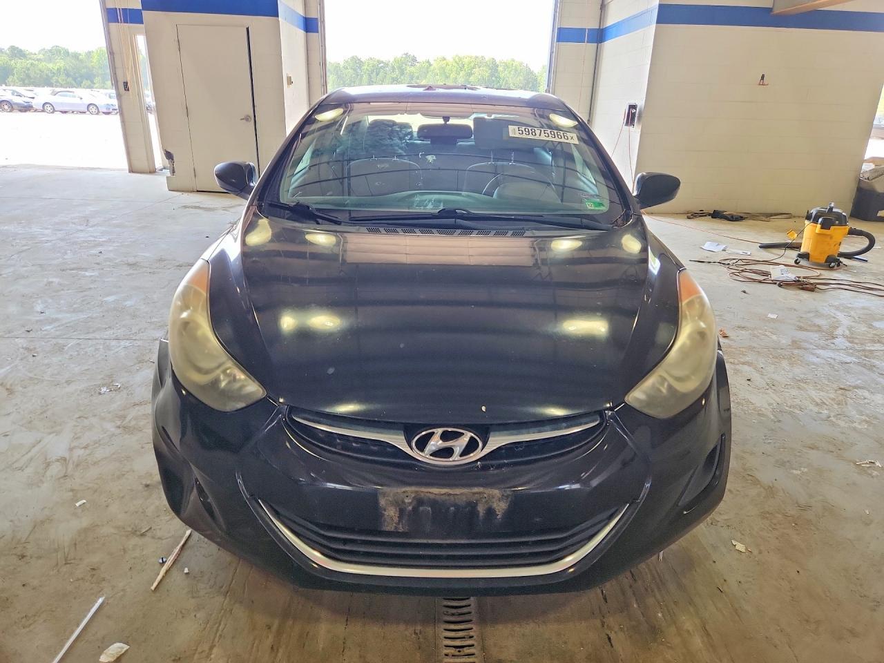 2013 Hyundai Elantra - Фото 5