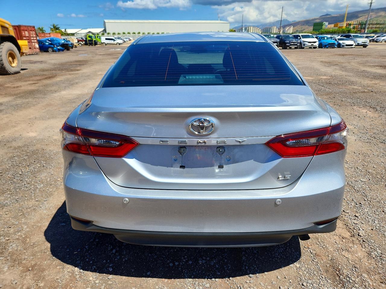 2023 Toyota Camry Le - Фото 6