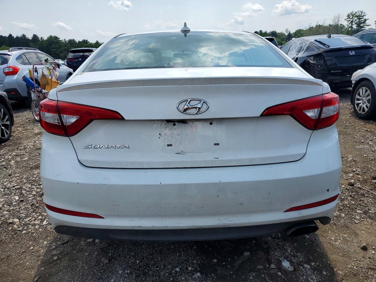 2017 Hyundai Sonata Se - Фото 6