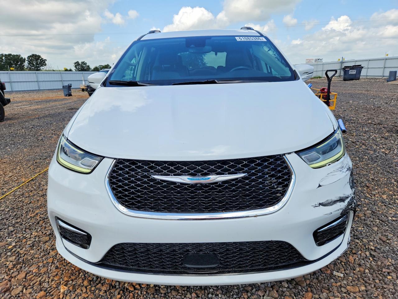2021 Chrysler Pacifica Touring L - Image 5