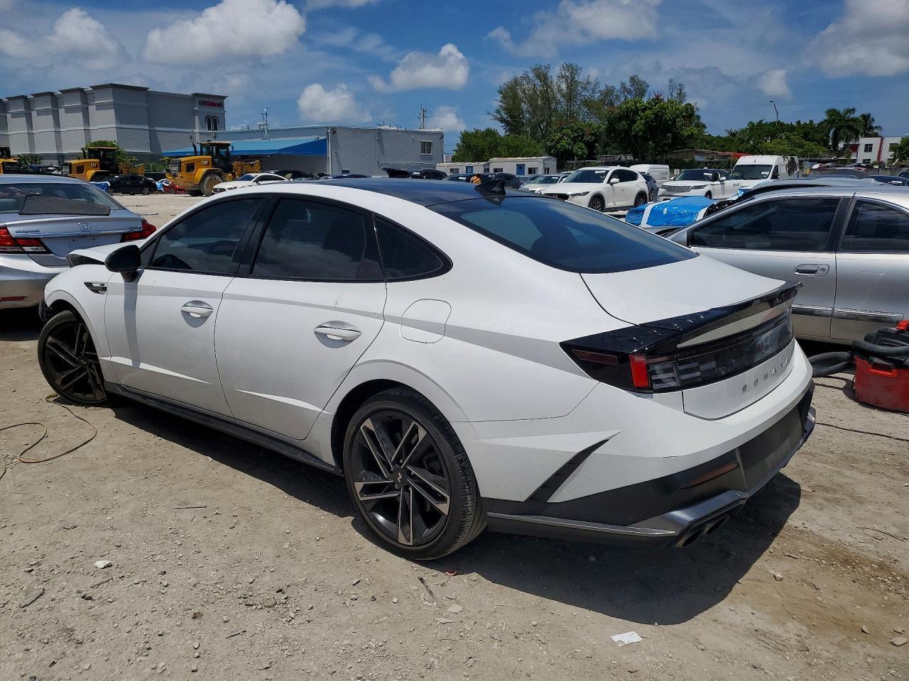 2025 Hyundai Sonata N Line - Image 2