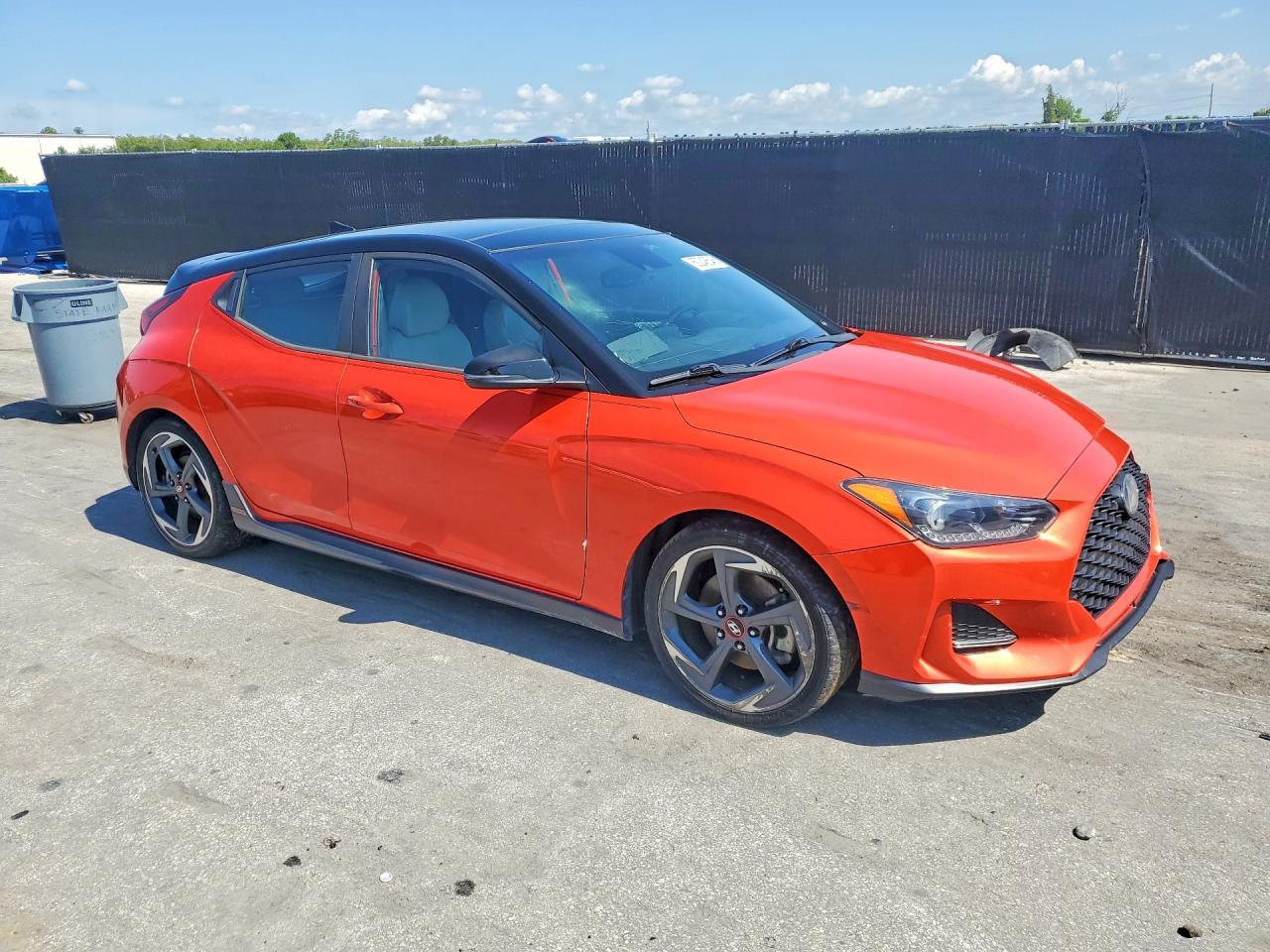 2019 Hyundai Veloster Turbo Ultimate - Image 4