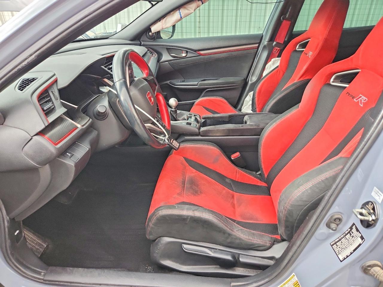 2019 Honda Civic Type-R Touring - Image 7