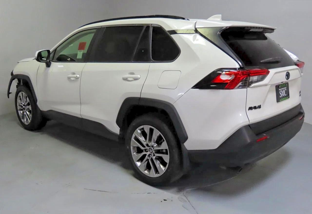 2022 Toyota Rav4 Xle Premium - Image 4