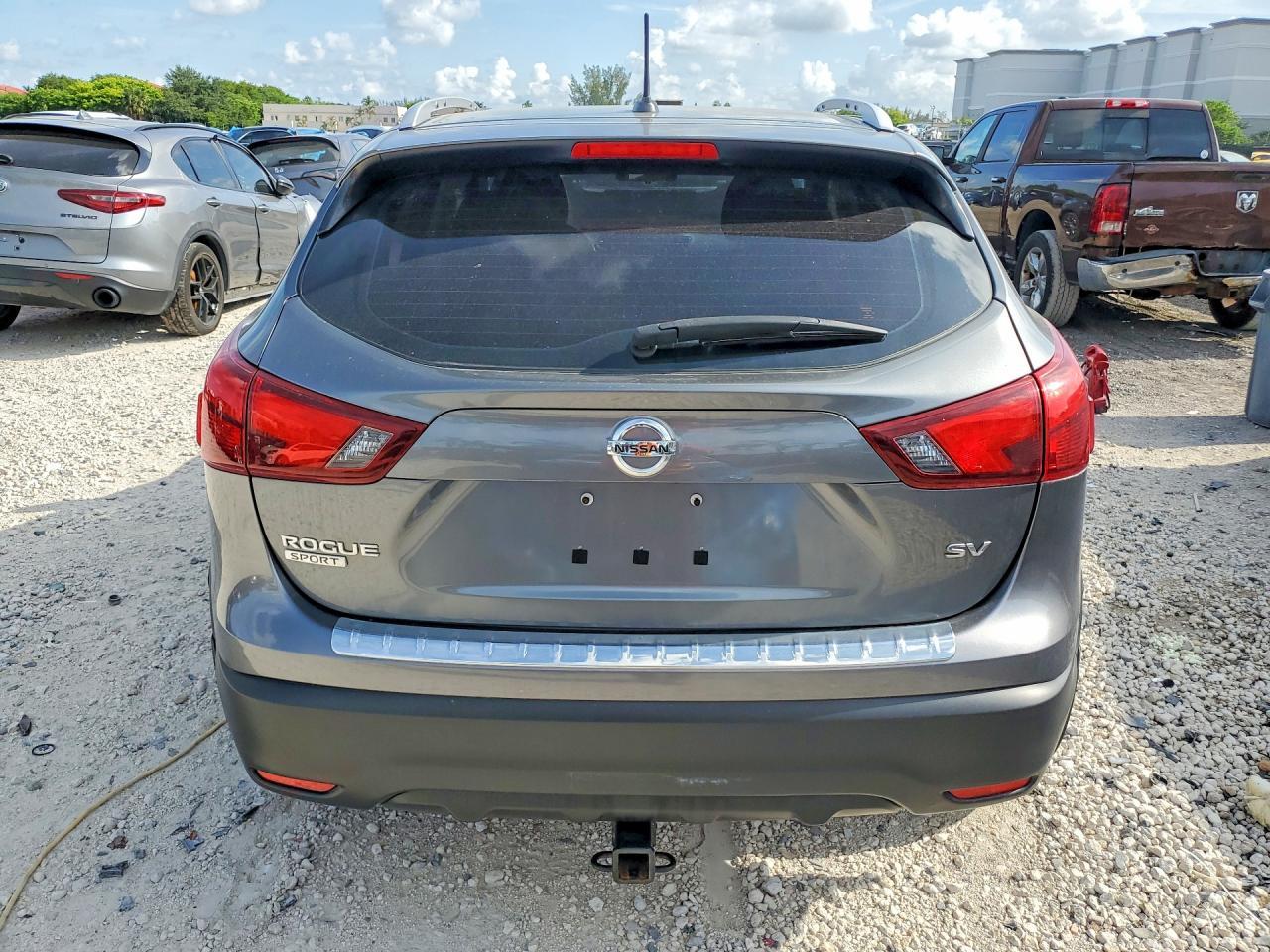 2018 Nissan Rogue Sport Sv - Image 6