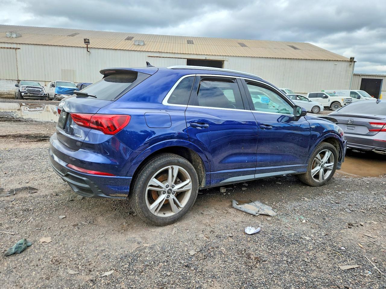 2022 Audi Q3 Premium Plus S Line 45 - Фото 3