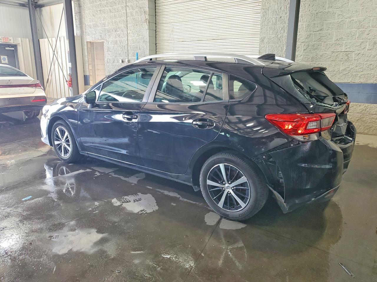 2020 Subaru Impreza Premium - Image 2