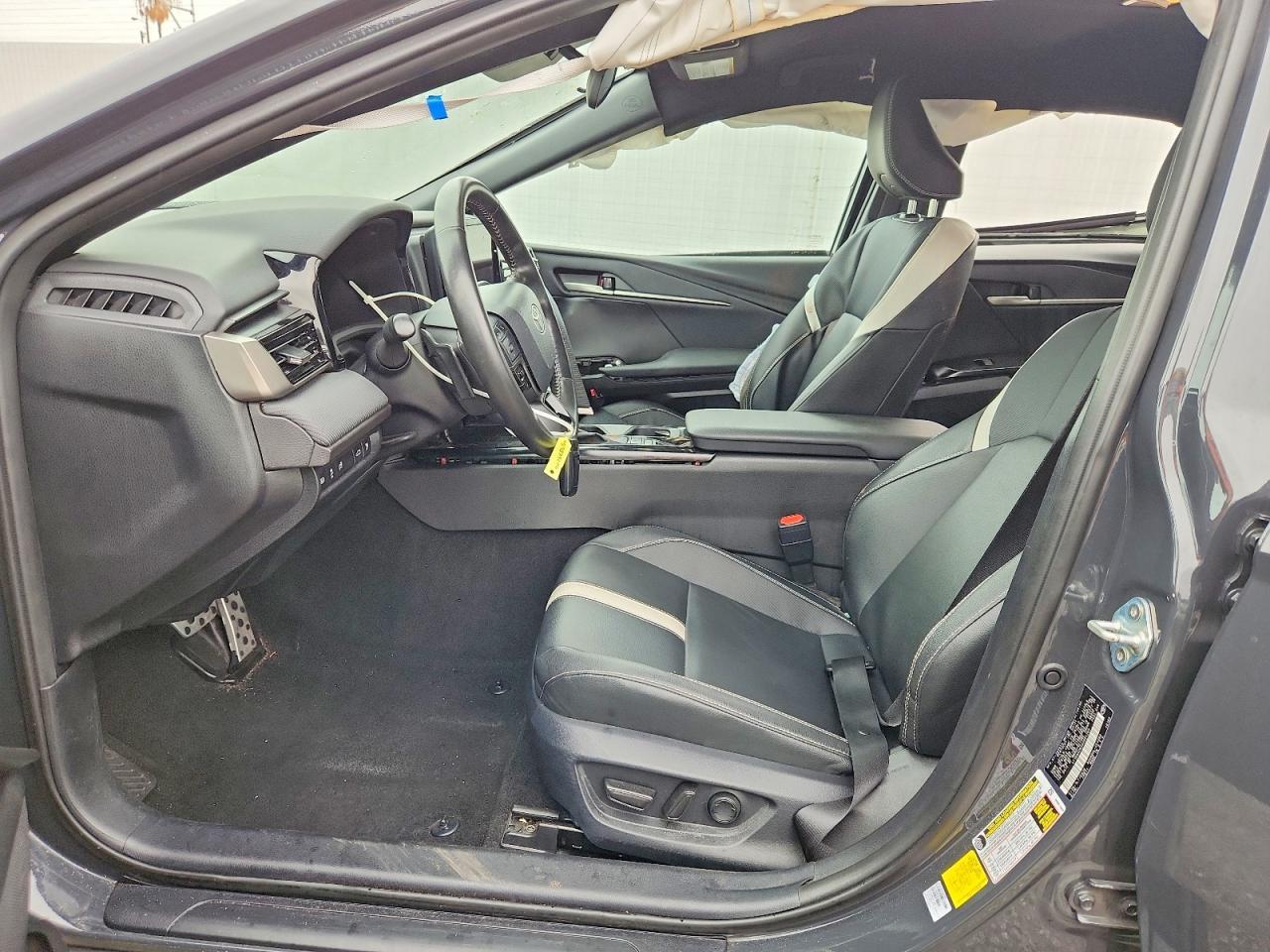 2025 Toyota Camry Se - Фото 7