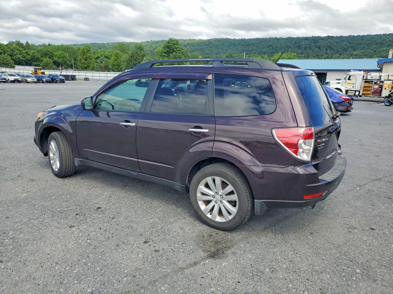 2013 Subaru Forester 2.5X Premium - Image 2