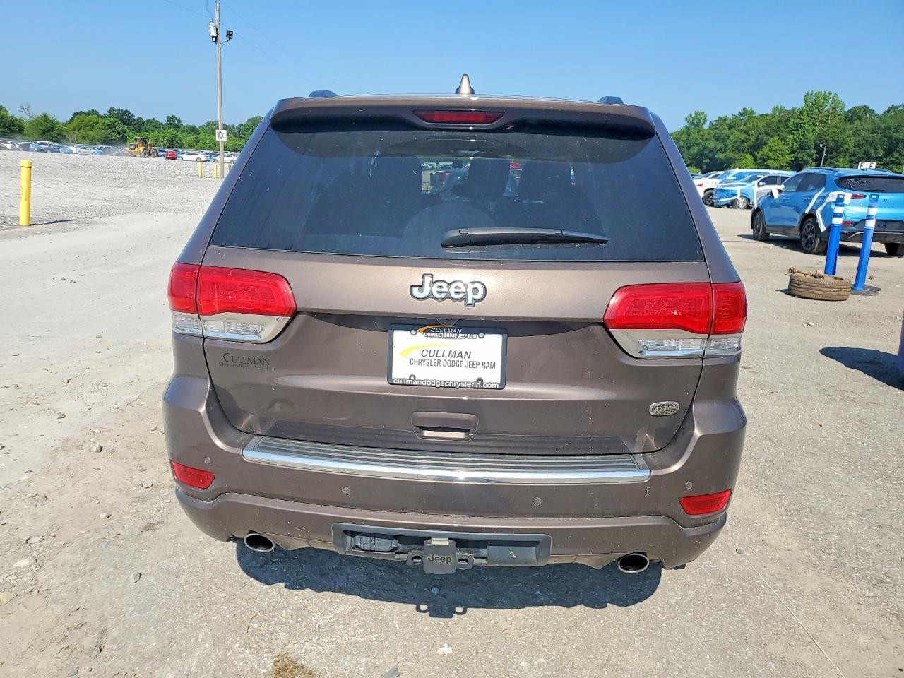 2021 Jeep Grand Cherokee Overland - Image 6