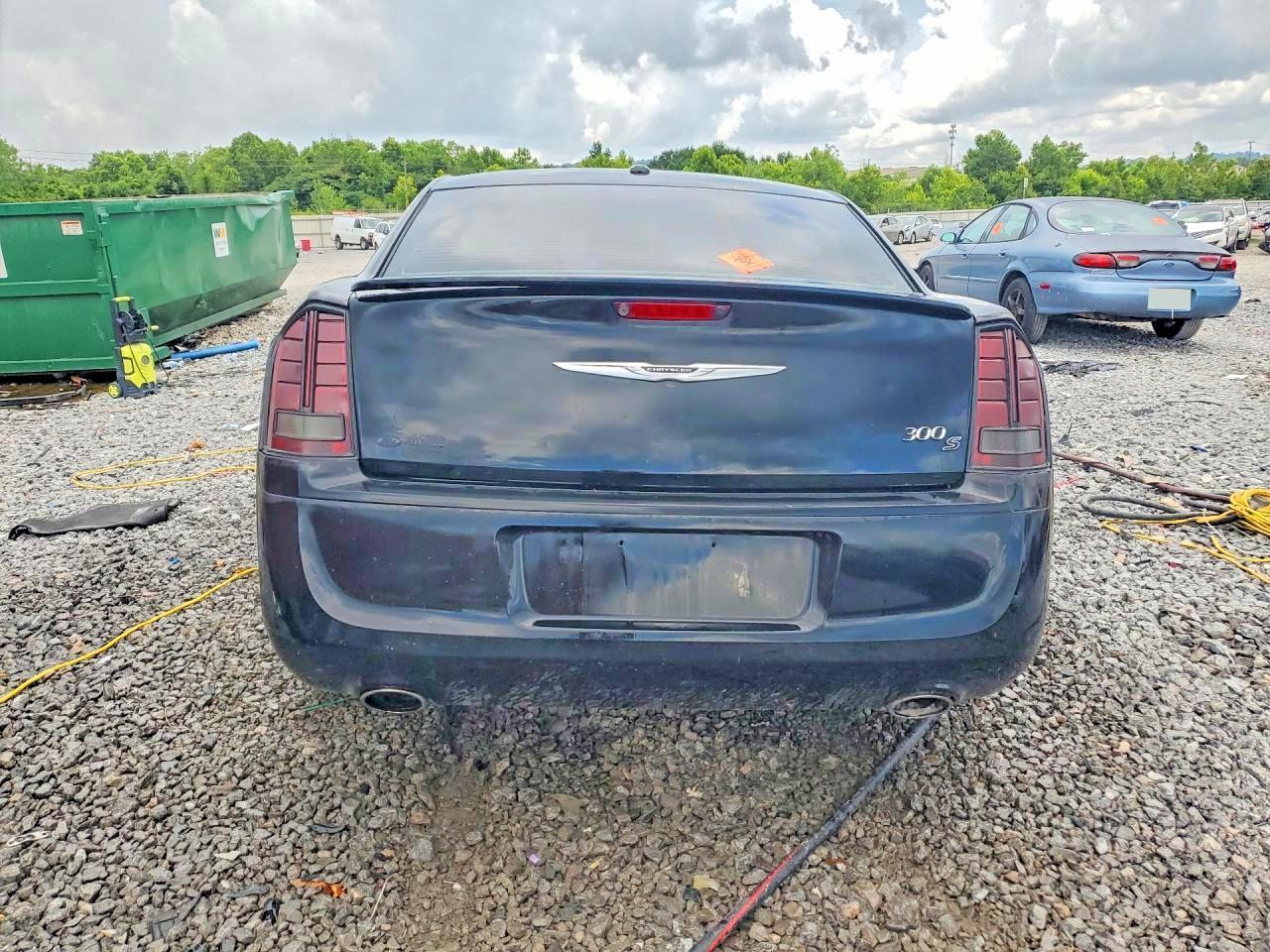 2013 Chrysler 300 S - Image 6