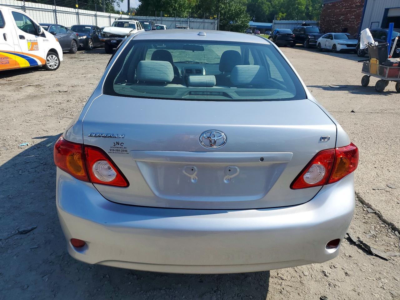 2010 Toyota Corolla Le - Image 6