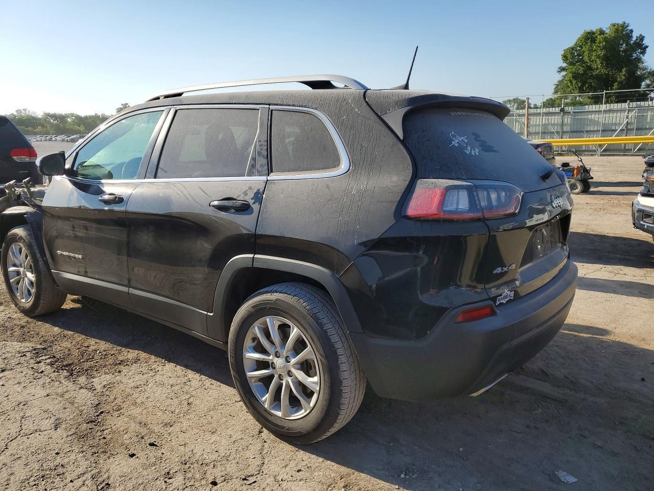 2019 Jeep Cherokee Latitude - Фото 2