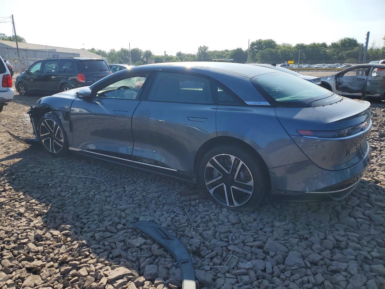 2026 Lucid Motors Air Touring - Фото 2
