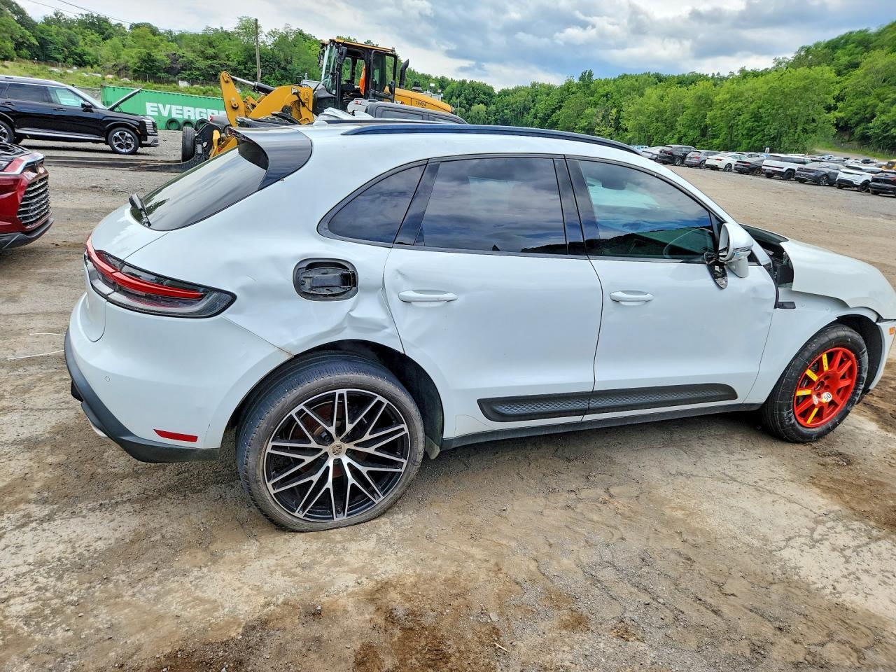 2022 Porsche Macan - Фото 3
