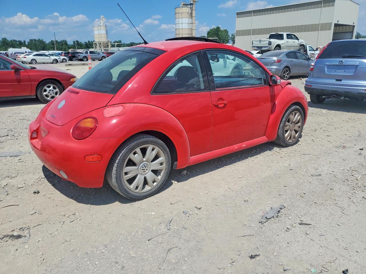 2003 Volkswagen New Beetle Gls - Image 3