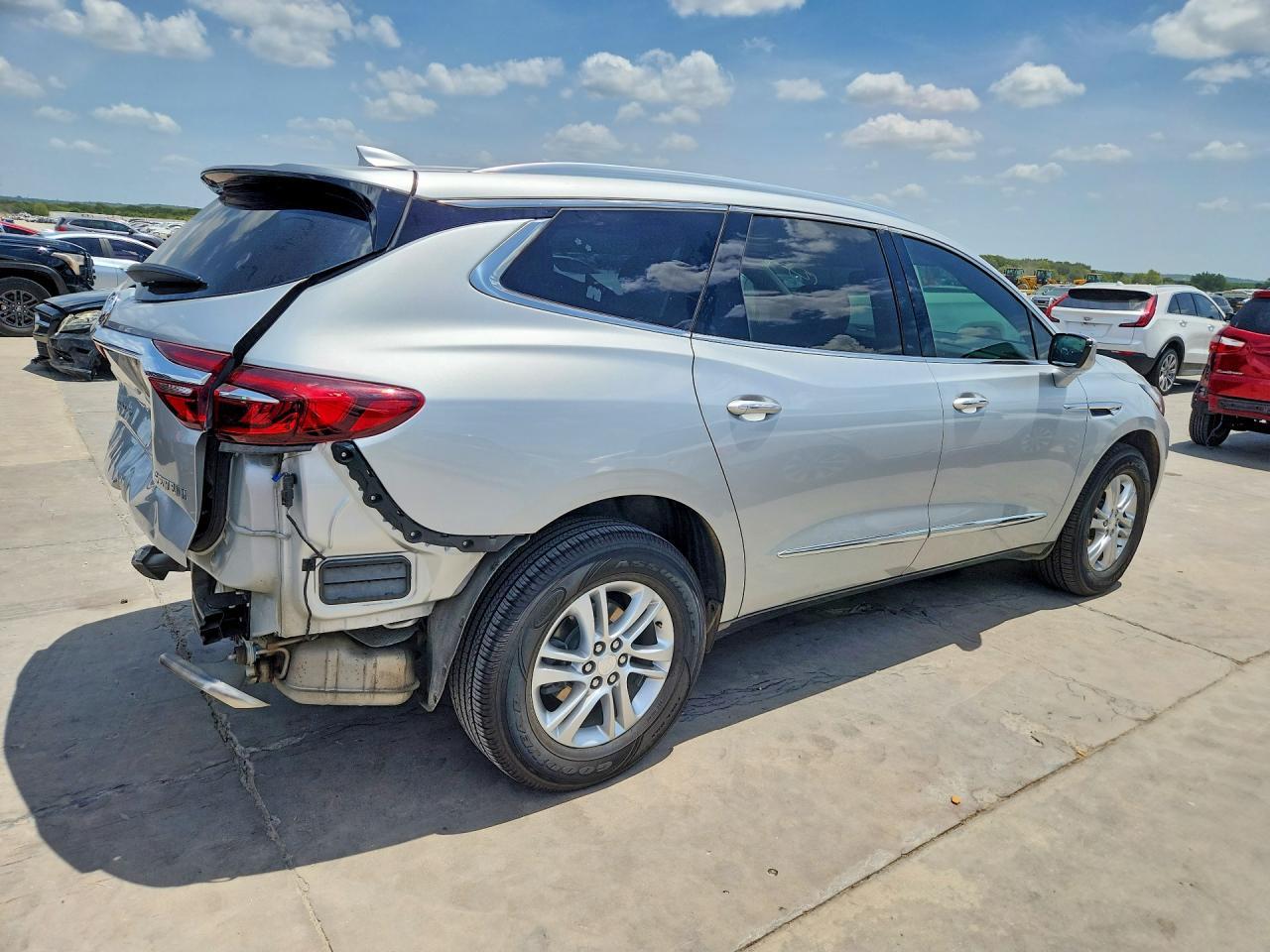 2021 Buick Enclave Essence - Фото 3