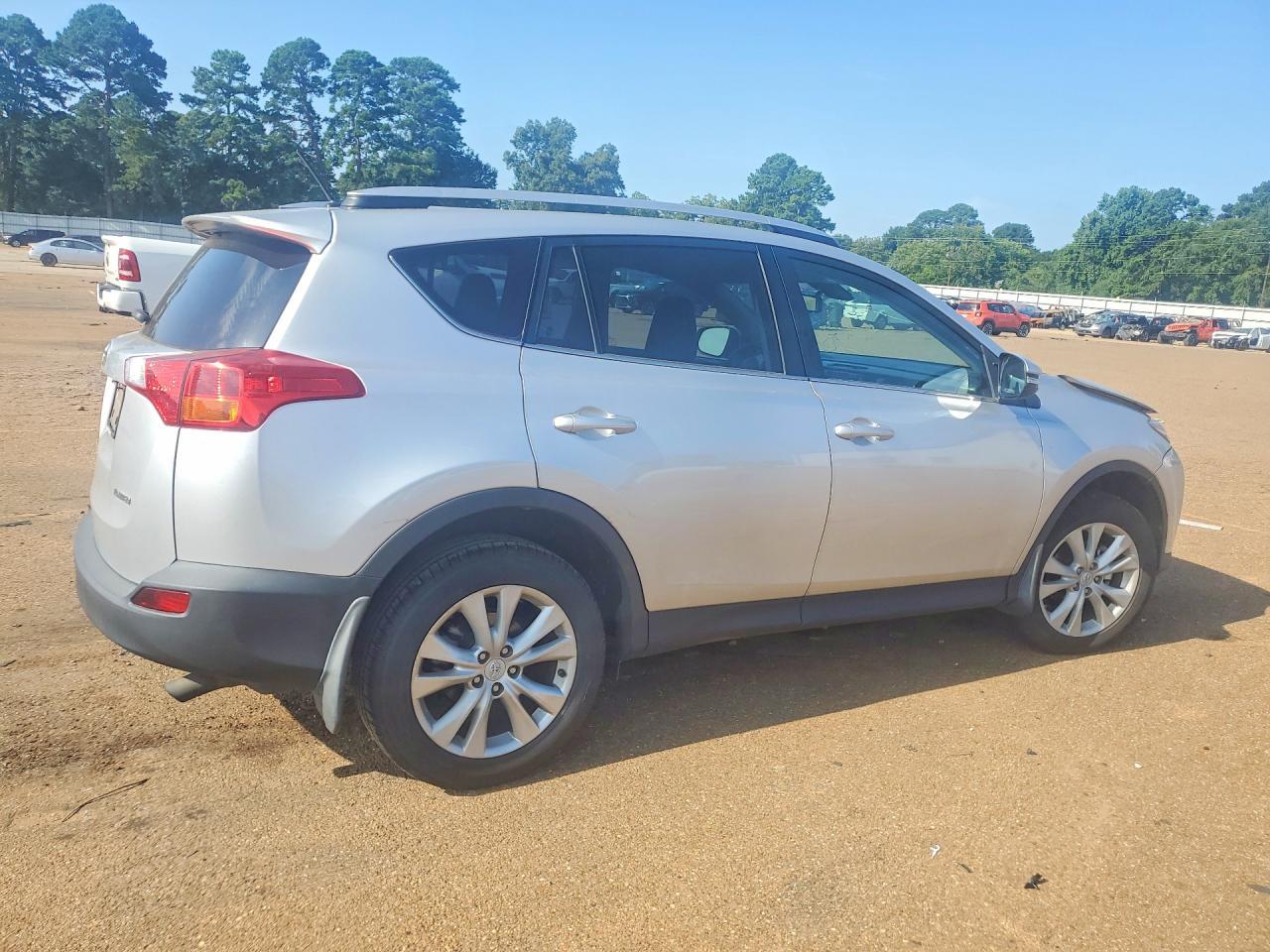 2015 Toyota Rav4 Limited - Фото 3
