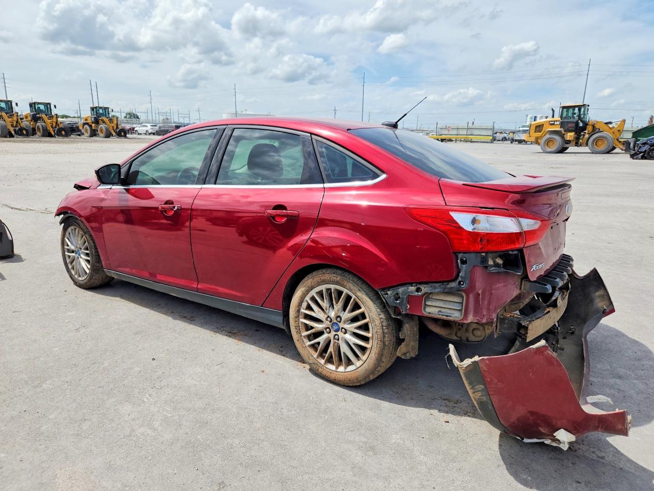 2014 Ford Focus Titanium - Image 2