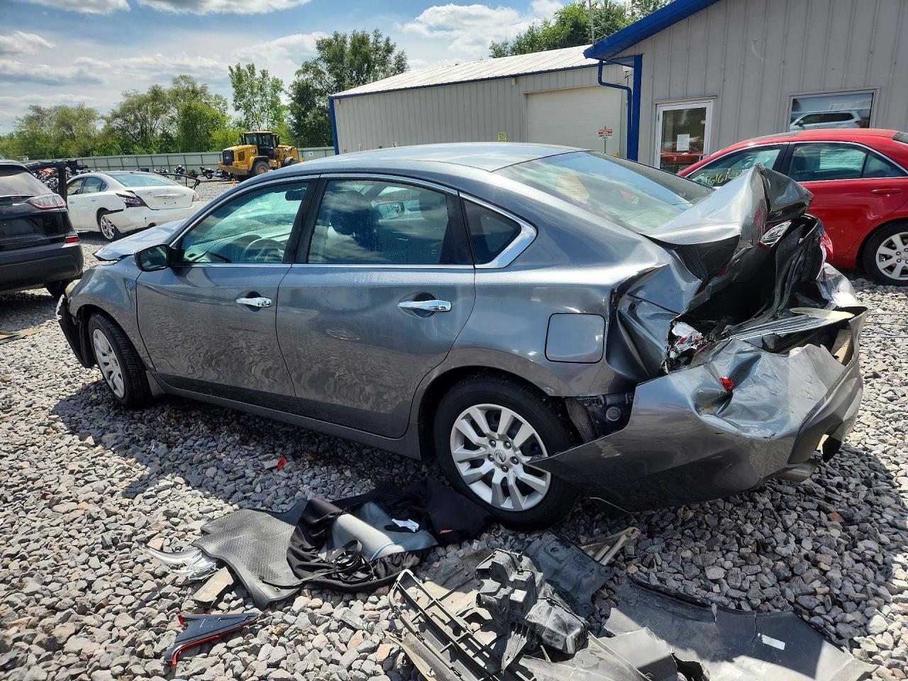 2016 Nissan Altima 2.5 S - Фото 2