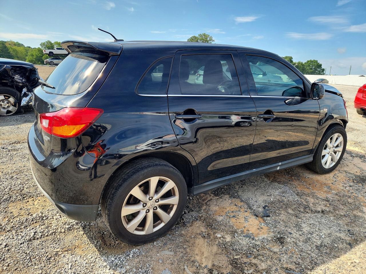 2015 Mitsubishi Outlander Sport Se - Фото 3