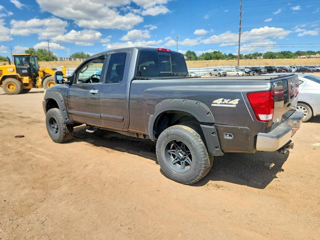 2004 Nissan Titan Xe - Фото 2