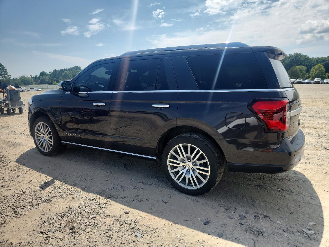 2022 Ford Expedition Platinum - Фото 2
