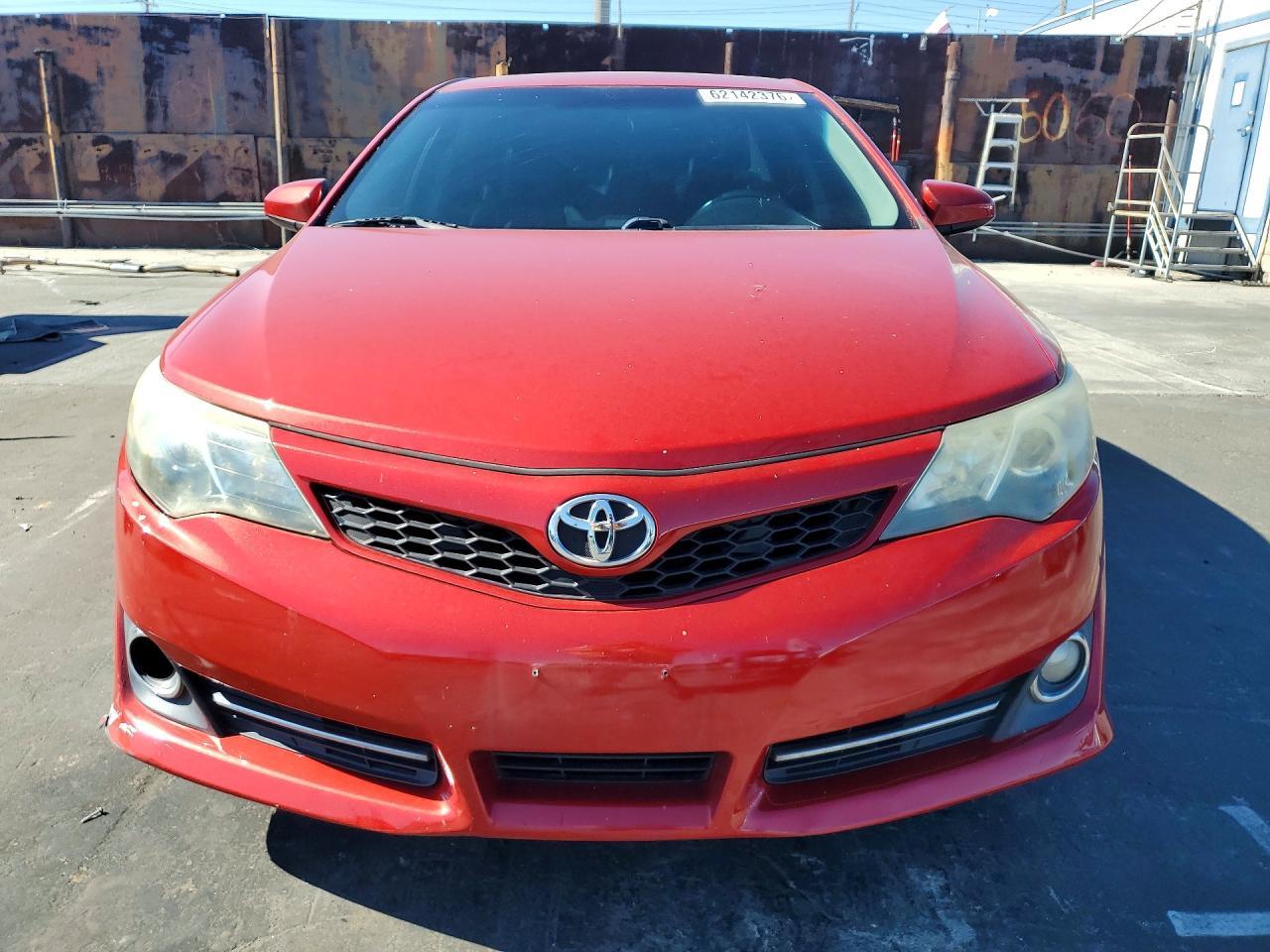 2014 Toyota Camry Se - Фото 5