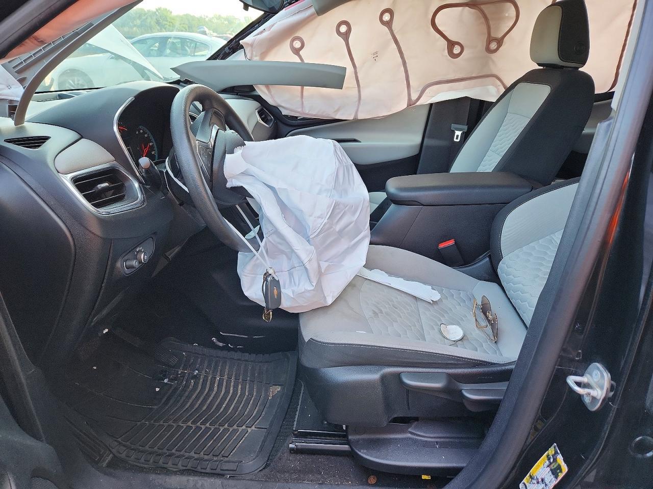 2018 Chevrolet Equinox Ls - Image 7