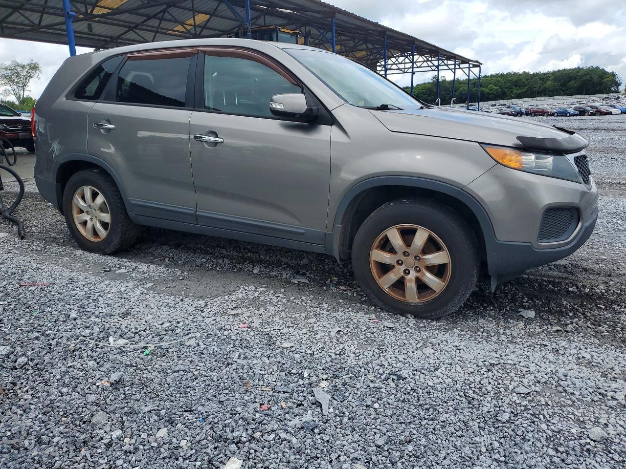 2013 Kia Sorento Lx - Image 4