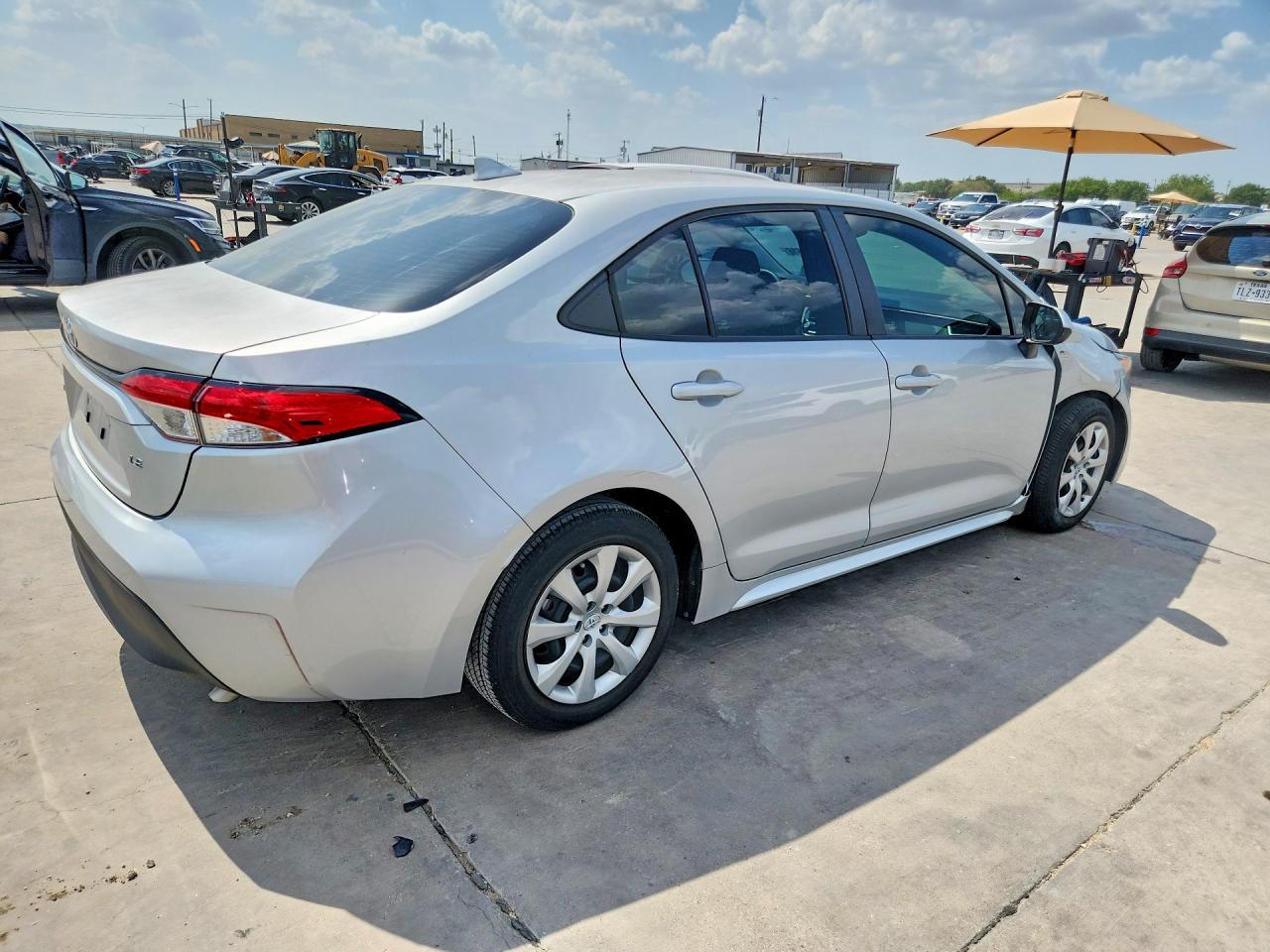 2024 Toyota Corolla Le - Фото 3