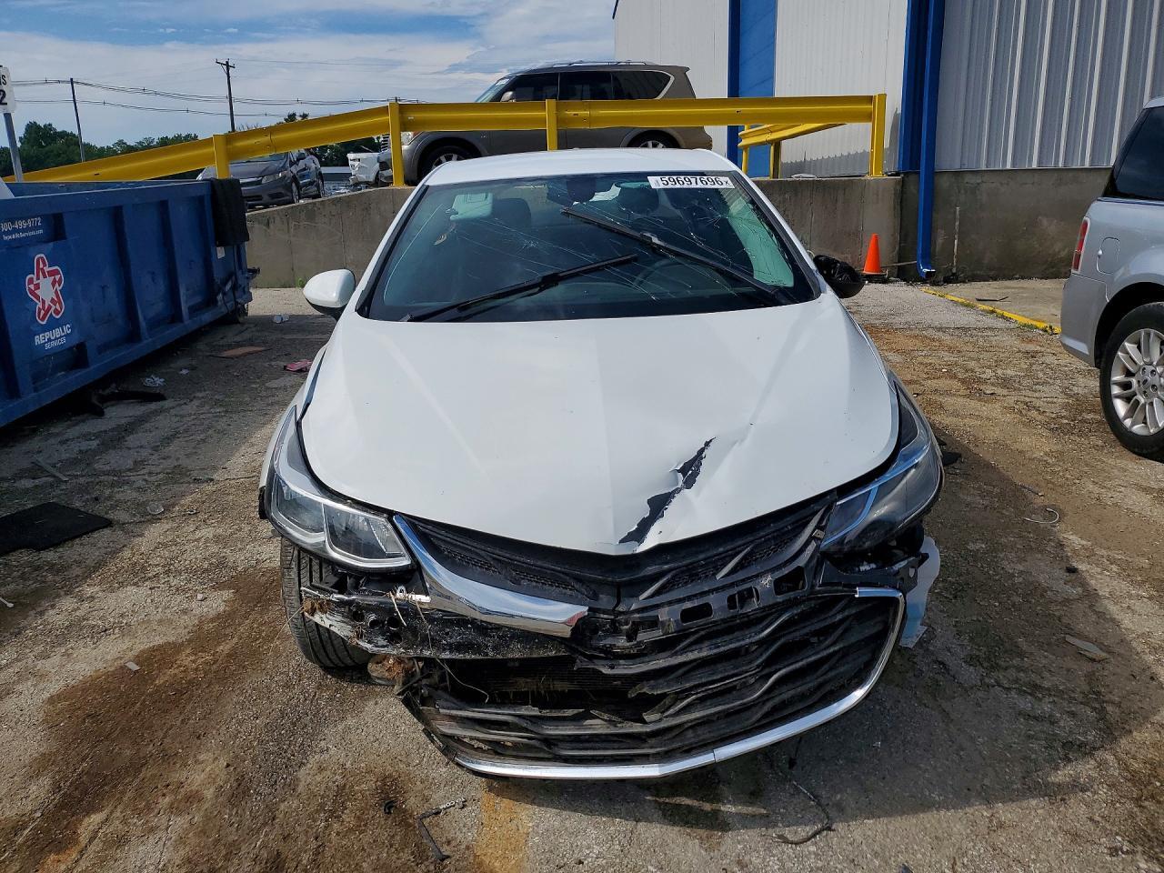 2019 Chevrolet Cruze Lt - Image 5