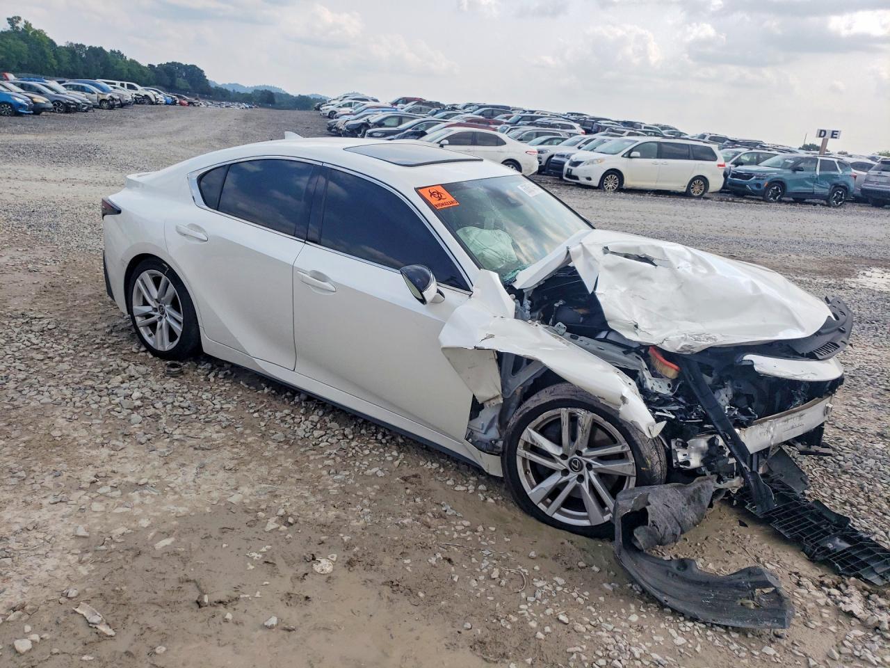 2022 Lexus Is 300 - Image 4