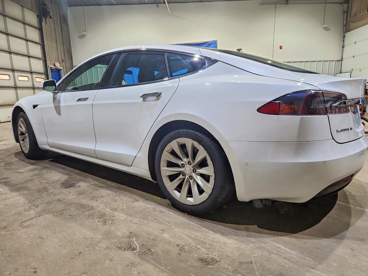 2017 Tesla Model S - Image 2