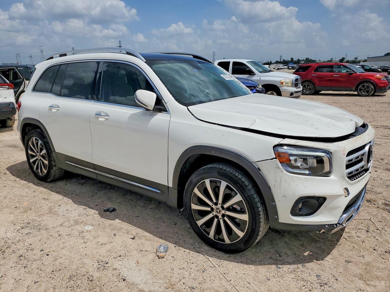 2023 Mercedes-Benz Glb 250 - Фото 4