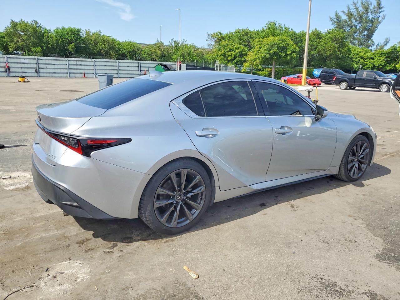2021 Lexus Is 300 - Фото 3