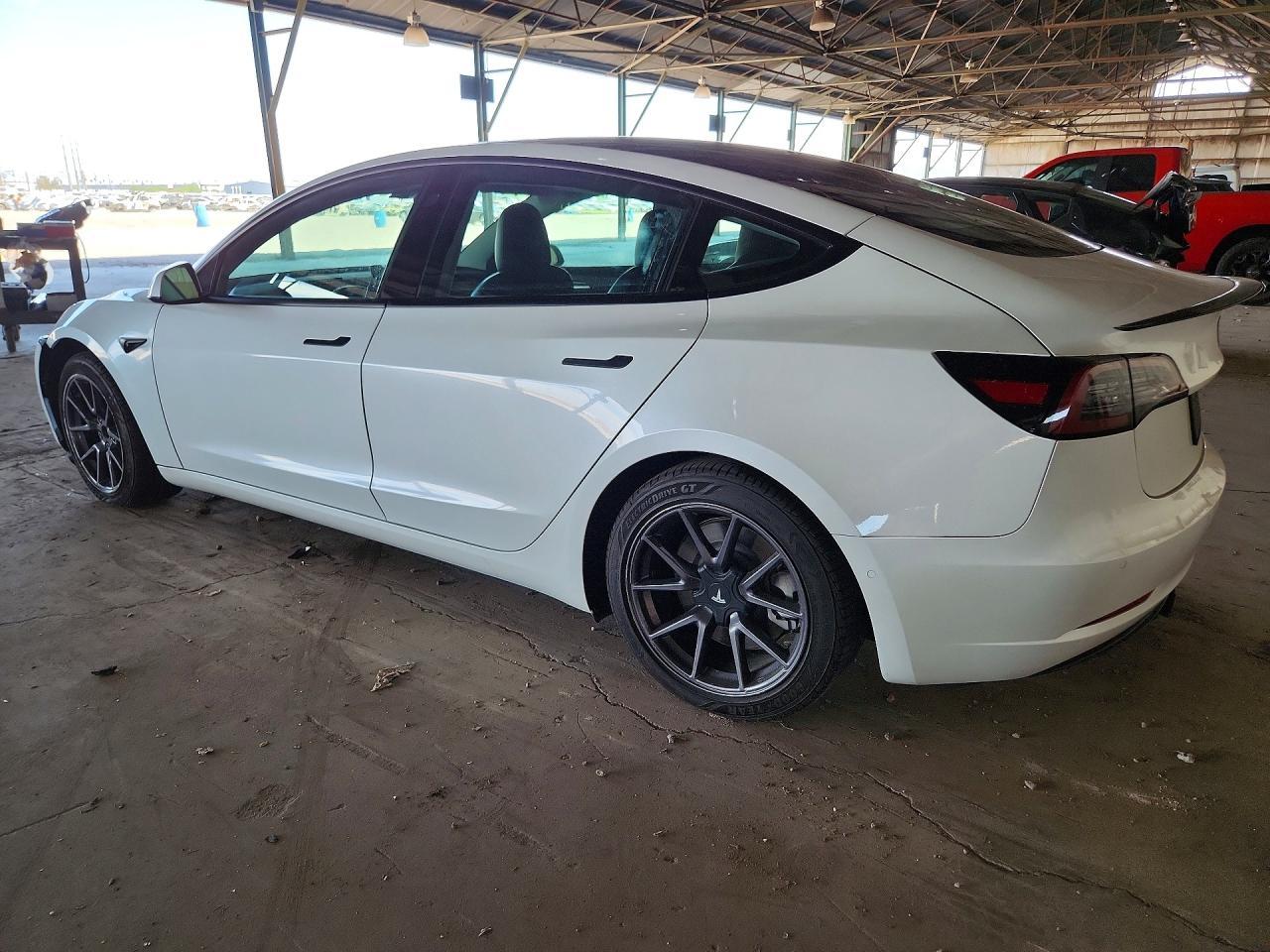 2021 Tesla Model 3 Long Range - Фото 2