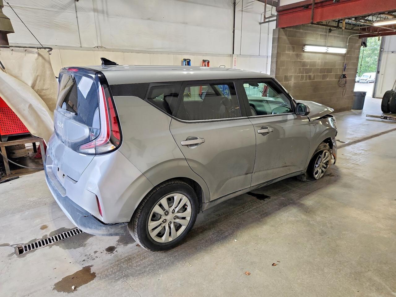 2023 Kia Soul Lx - Image 3