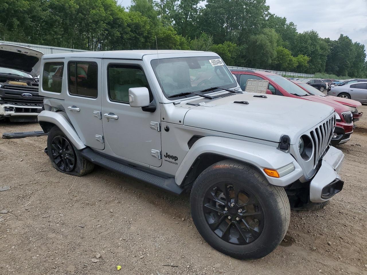 2022 Jeep Wrangler Unlimited Sahara - Image 4